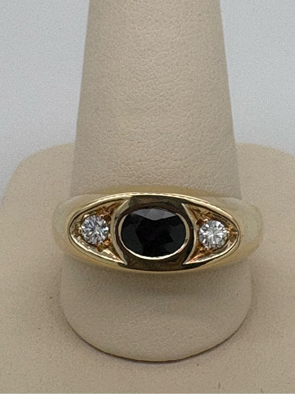 Vintage 18k Gold Blue Sapphire and Diamond Ring
